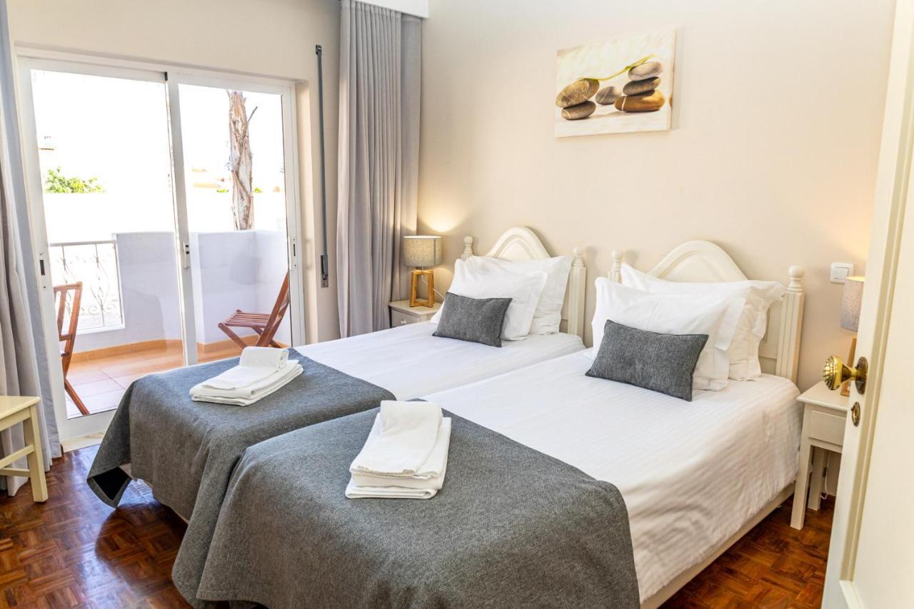 Giramar Apartamentos Turisticos Lagos Ngoại thất bức ảnh