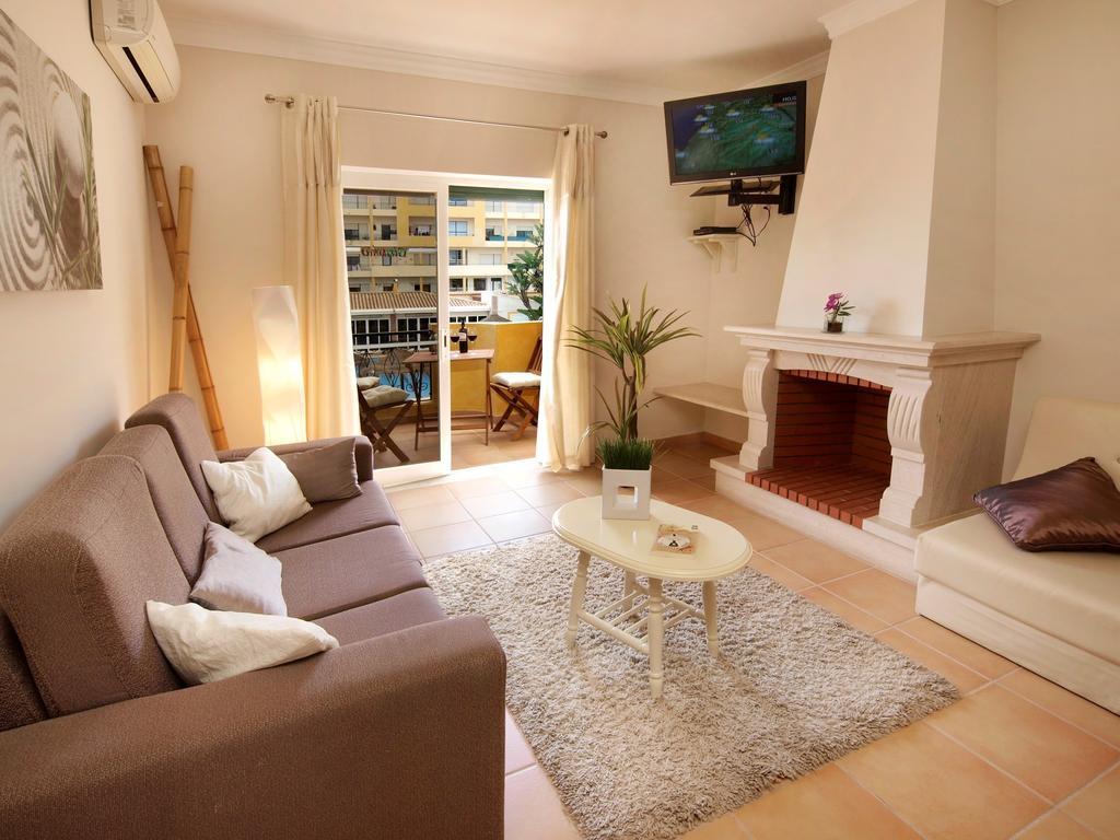 Giramar Apartamentos Turisticos Lagos Phòng bức ảnh
